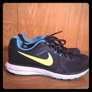 Women’s Nike shoes